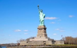 USA-STATUA 2