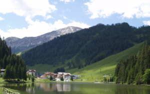 4 AUSTRIA