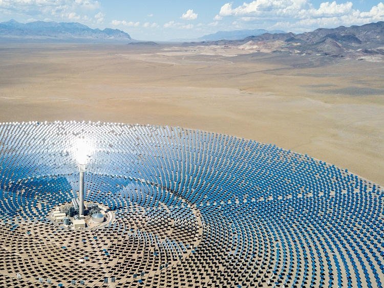 Invesco 750x563- FIXED INCOME - Innovative-answers-for-yield