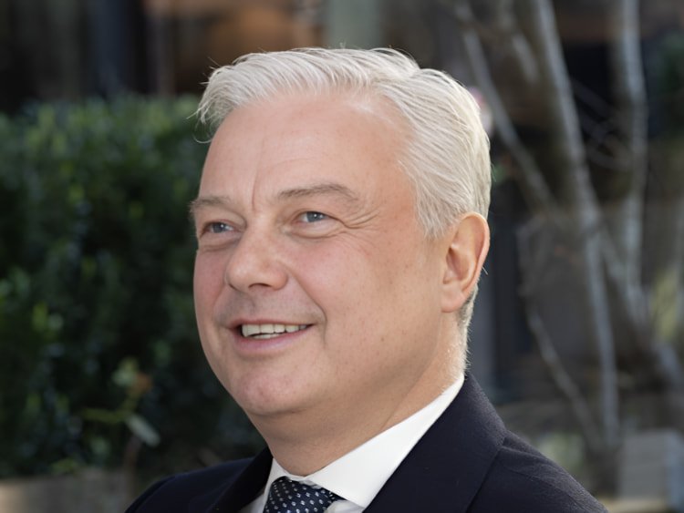 Oldfield Richard Schroders